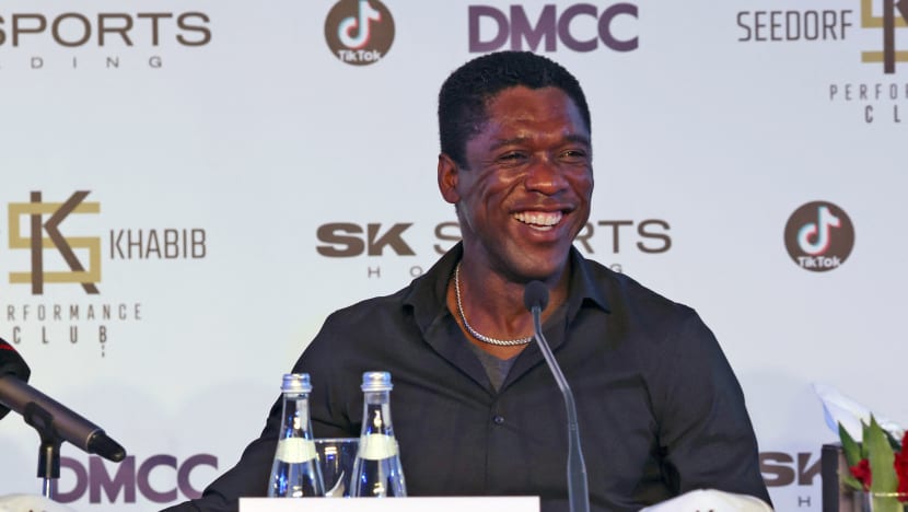 Legenda bola sepak Belanda Clarence Seedorf peluk Islam Legenda bola sepak Belanda Clarence Seedorf peluk Islam
