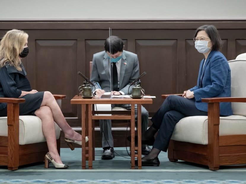 This Taiwan Presidential Office handout picture taken and released on Aug 26, 2022 shows US Senator Marsha Blackburn  listening to President Tsai Ing-wen at the Presidential Office in Taipei.
