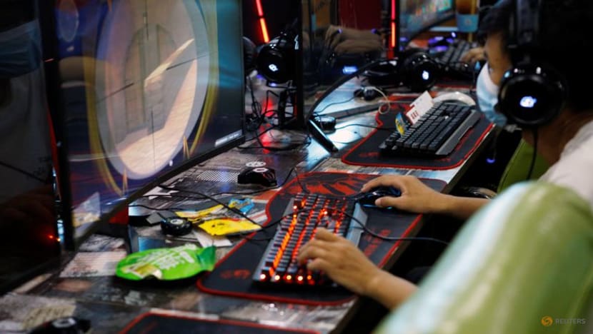 China grants approvals to 58 imported online games