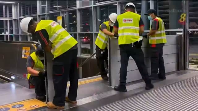 SMRT在地铁站举行演习 确保职员做好准备预防淹水情况
