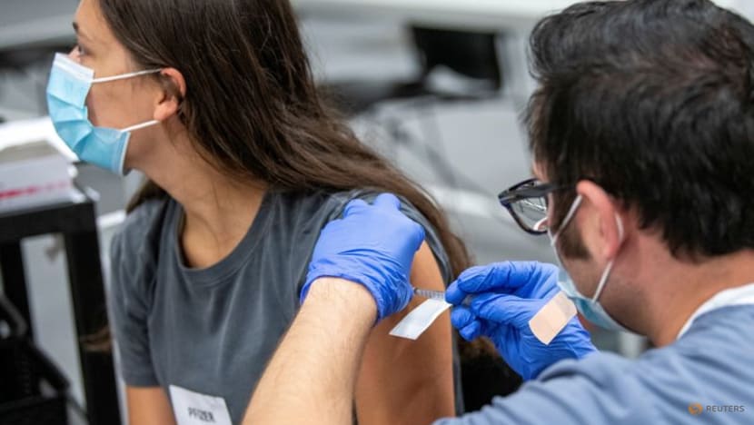 US administers nearly 400 million doses of COVID-19 vaccines: CDC US administers nearly 400 million doses of COVID-19 vaccines: CDC