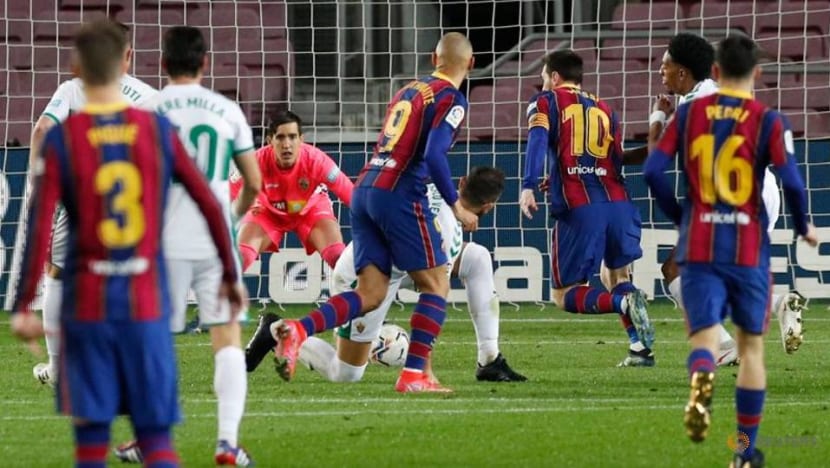 Messi double helps Barca see off Elche Messi double helps Barca see off Elche