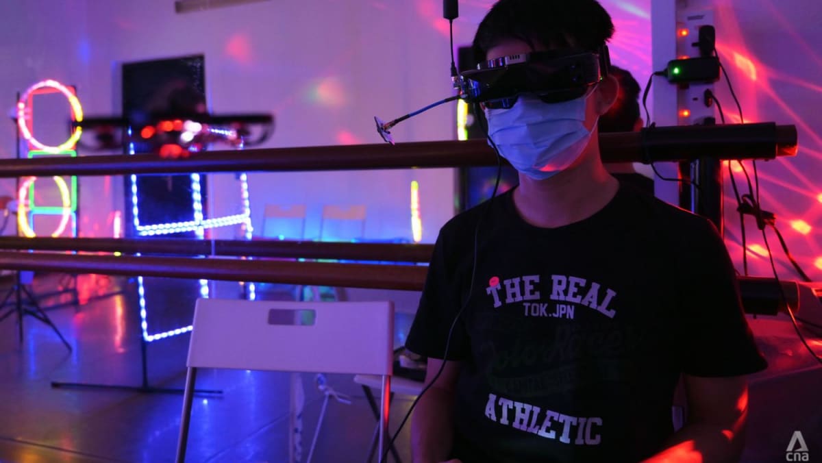 Real store drone racing