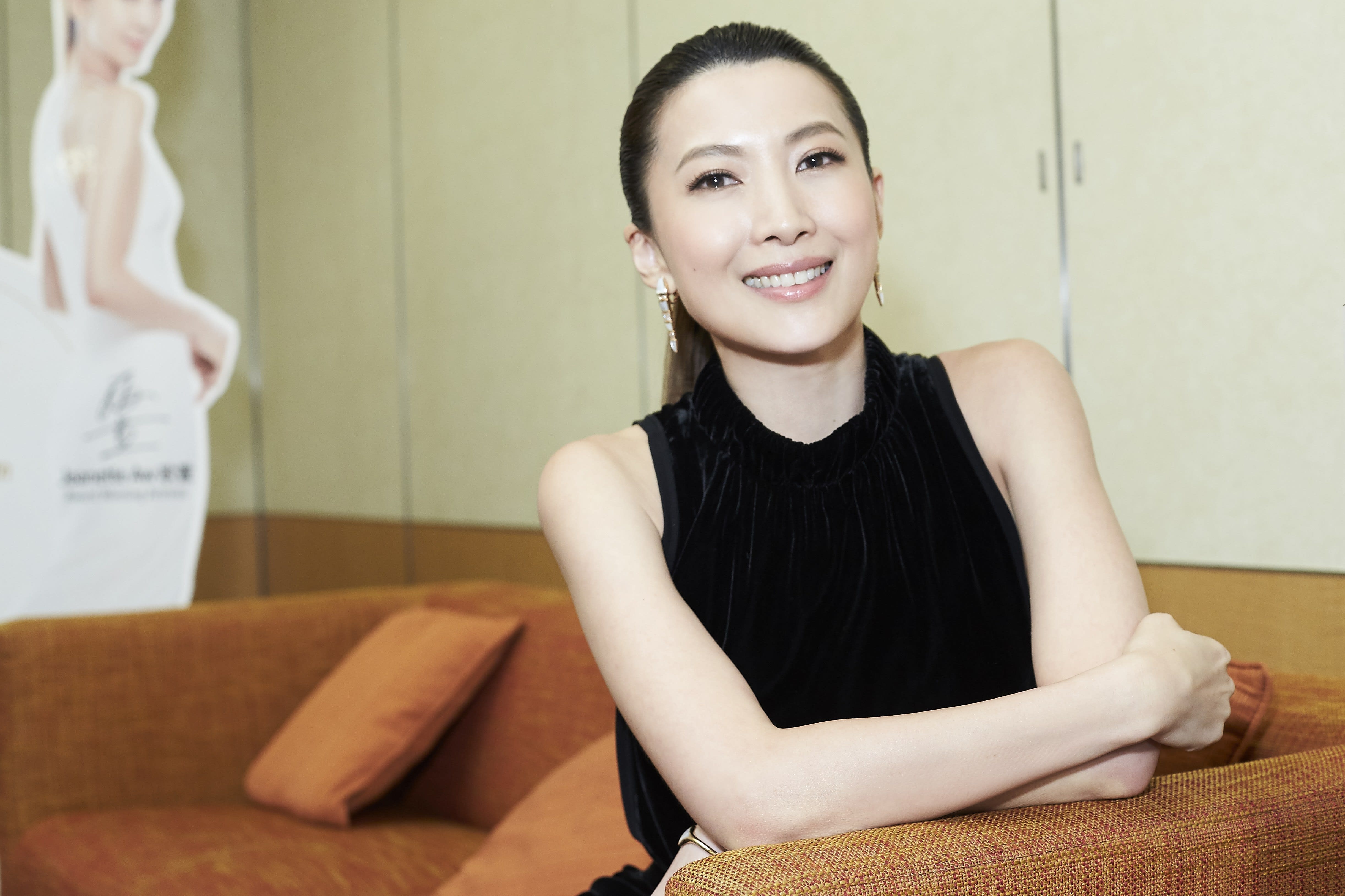 Jeanette Aw Used To Think Green & Purple Coloured Contacts Were Cool