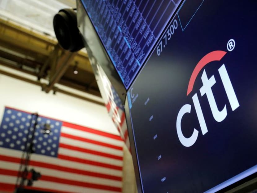 Who Washes Their Hands Off Citibusiness Online While Profits Collapse?