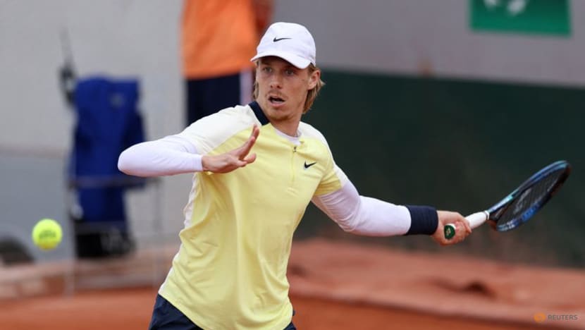Rising star Rune thumps 14th seed Shapovalov in straight sets