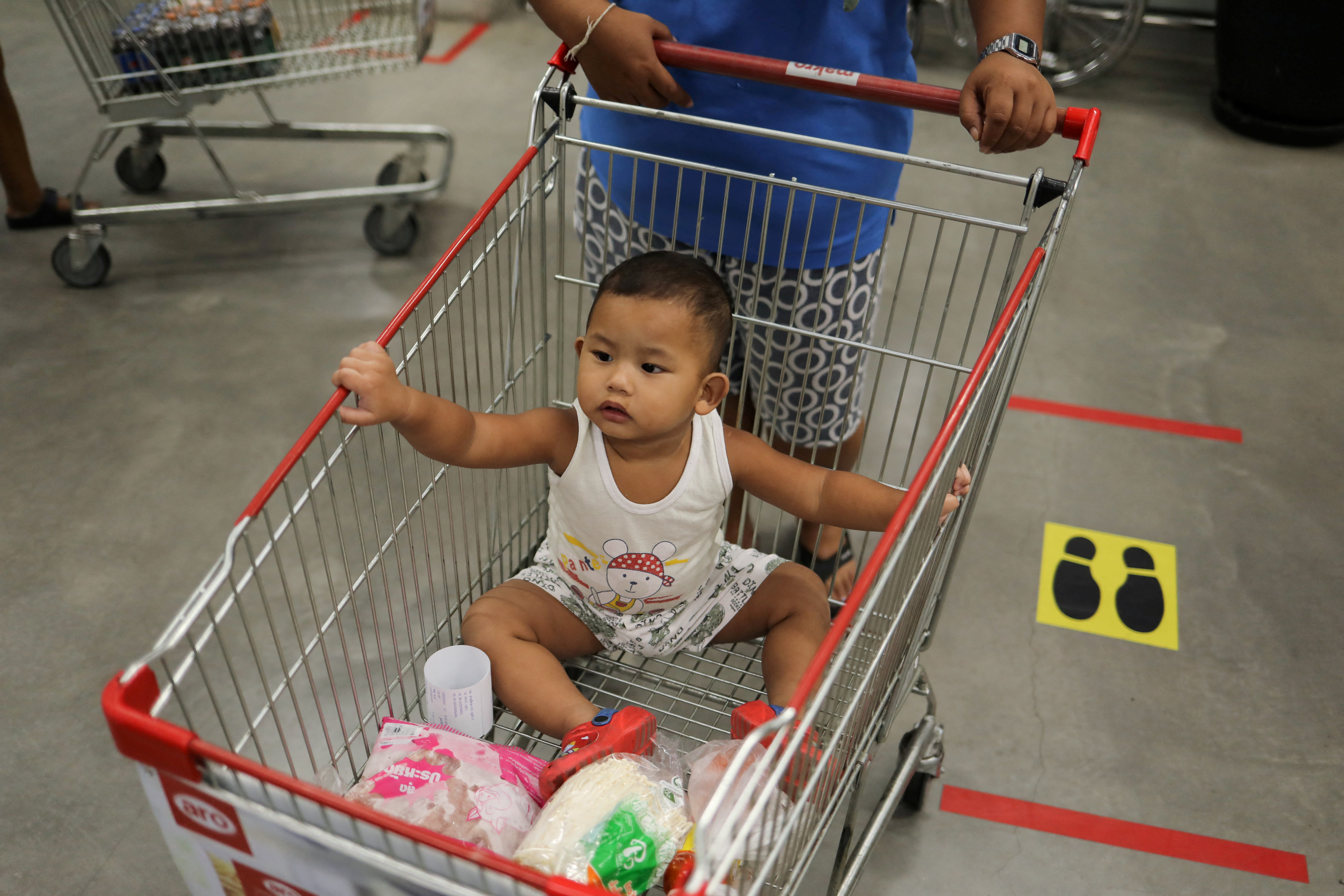 Thailand bids to avert 'population crisis' as birth rate crashes Thailand bids to avert 'population crisis' as birth rate crashes