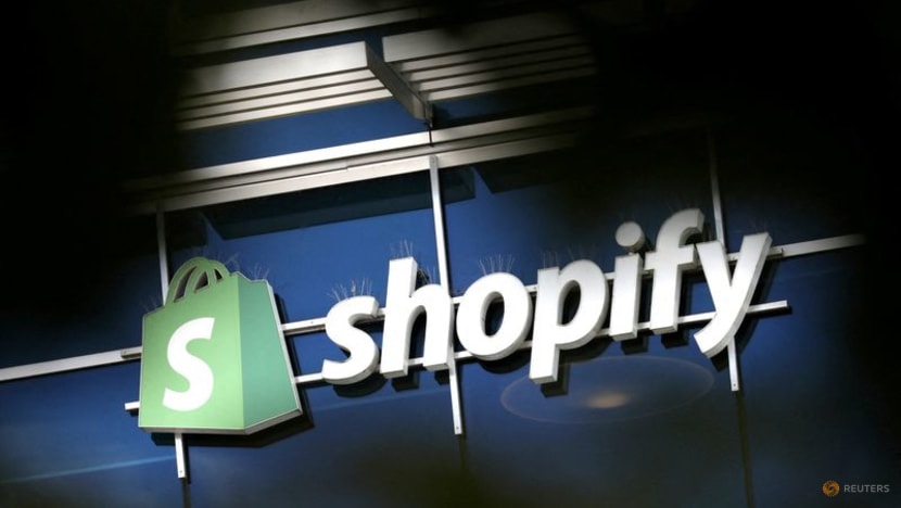 Shopify unveils new tools, Twitter tie-up to beat e-commerce slowdown Shopify unveils new tools, Twitter tie-up to beat e-commerce slowdown