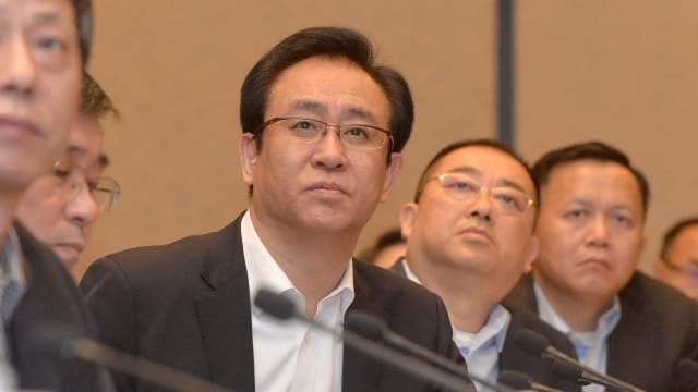 知情人士：恒大集团主席许家印被警方带走 正接受监视