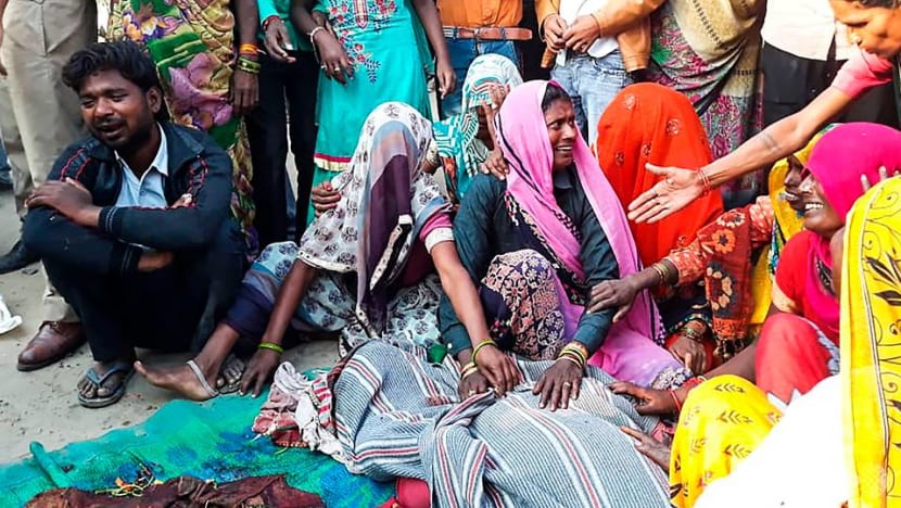Bus mows down seven Indian pilgrims sleeping on roadside Bus mows down seven Indian pilgrims sleeping on roadside