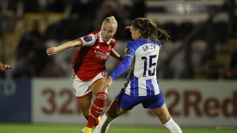 Mead double helps Arsenal to 4-0 WSL win over Brighton Mead double helps Arsenal to 4-0 WSL win over Brighton