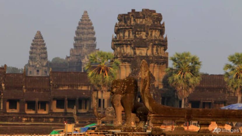 Cambodia's Angkor site shut for 2 weeks to curb COVID-19