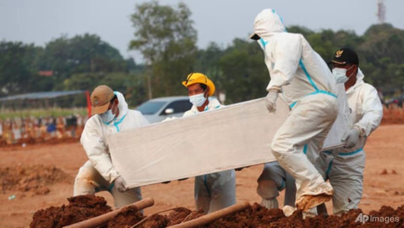 Indonesia passes grim milestone of more than 100,000 COVID-19 deaths Indonesia passes grim milestone of more than 100,000 COVID-19 deaths