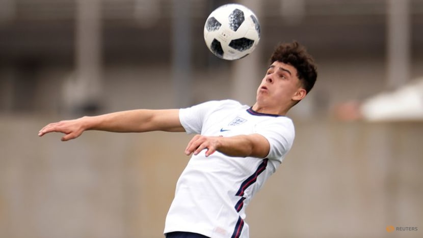 Robertson set to become third generation Socceroo Robertson set to become third generation Socceroo