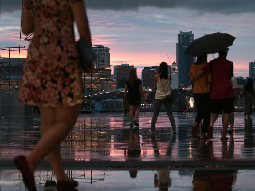 Short-duration moderate to heavy thundery showers can still be expected over parts of Singapore between the late morning and afternoon on most days in the second half of September 2020. They may extend into the evening on one or two days.