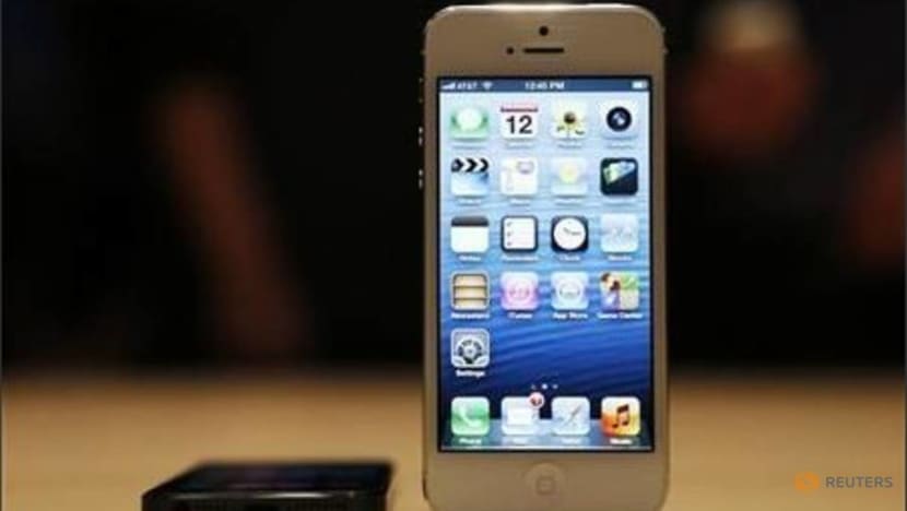 Have an old iPhone? Update it or lose the Internet Have an old iPhone? Update it or lose the Internet
