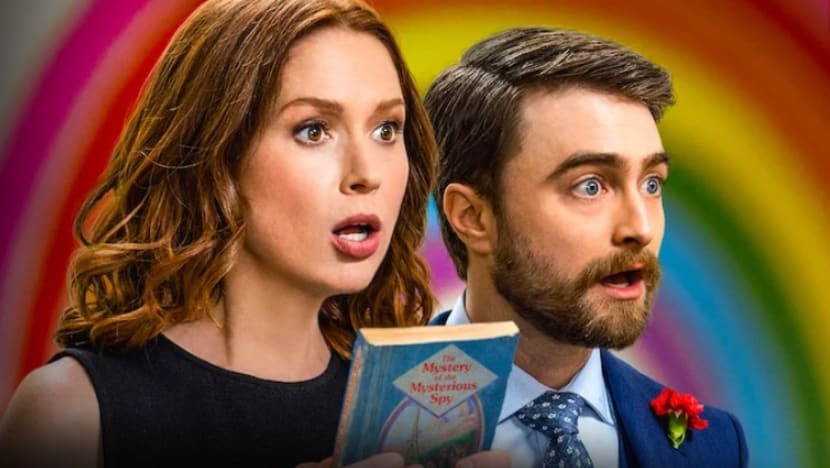 Ellie Kemper "Felt Wrong" Kissing Daniel Radcliffe While Filming Kimmy Schmidt Interactive Special