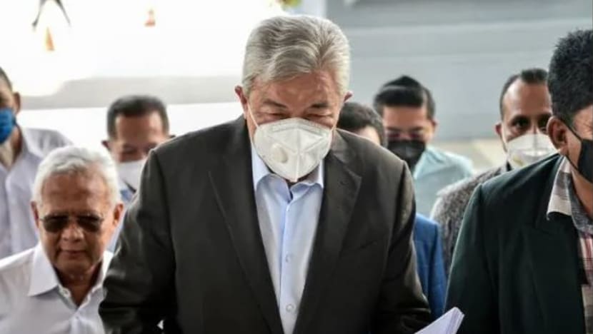 Kes rasuah Ahmad Zahid: Hakim akan lawat 2 banglo didakwa dibeli guna dana Yayasan Akalbudi Kes rasuah Ahmad Zahid: Hakim akan lawat 2 banglo didakwa dibeli guna dana Yayasan Akalbudi