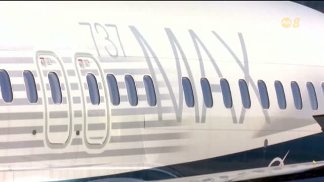 美国联合航空一架客机 机身缺少一块面板
