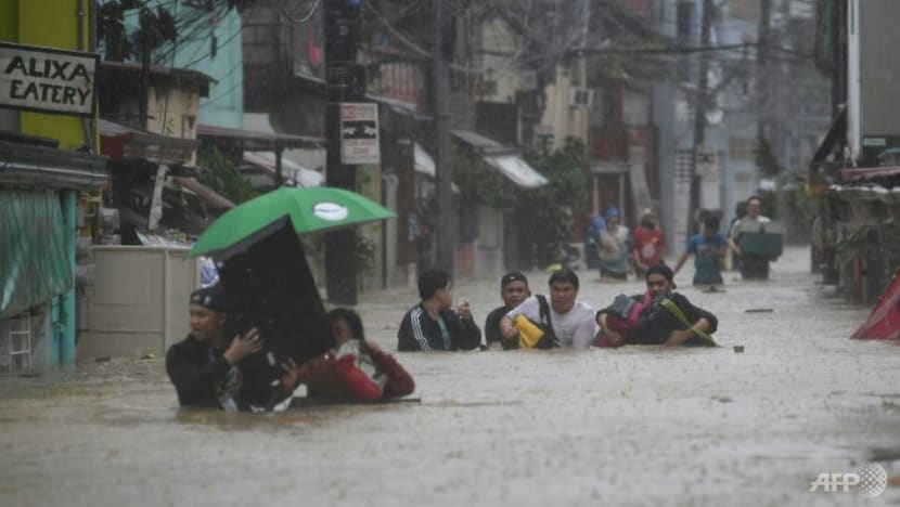 Typhoon Vamco kills 11, unleashes major floods in Manila Typhoon Vamco kills 11, unleashes major floods in Manila