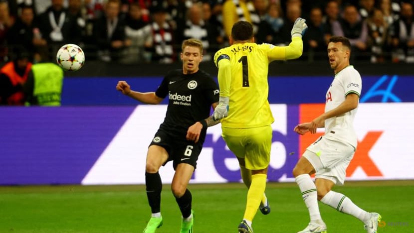Misfiring Tottenham draw 0-0 at Eintracht Frankfurt Misfiring Tottenham draw 0-0 at Eintracht Frankfurt