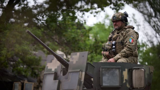 美国将首次为乌克兰提供集束弹药