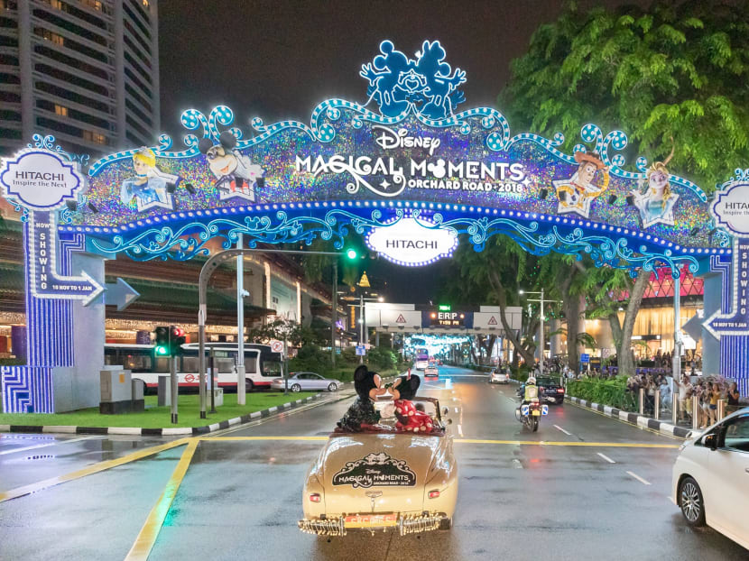 The annual Chistmas street light-up on Orchard Road was launched on Nov 10, 2018. This year's theme is "Disney Magical Moments", and is Disney’s largest Christmas street light-up in South-east Asia.