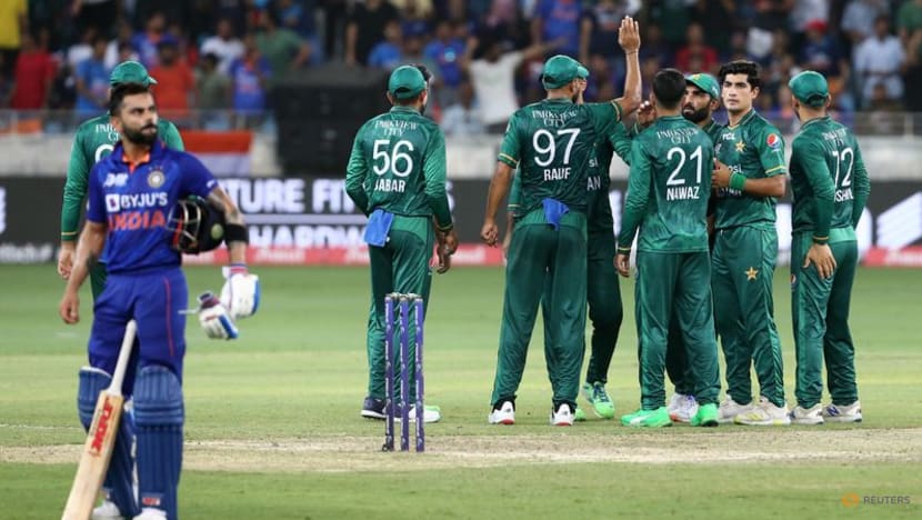 Small talks to defuse big pressure around India-Pakistan game Small talks to defuse big pressure around India-Pakistan game