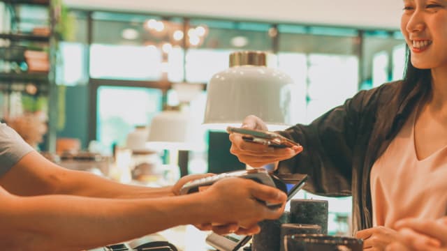 我国8月份零售销售指数连续六个月增长