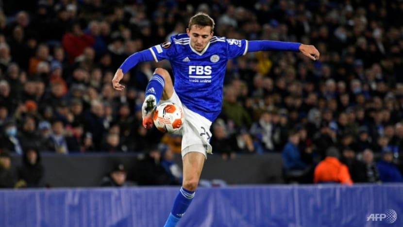 Fulham sign Leicester defender Castagne 