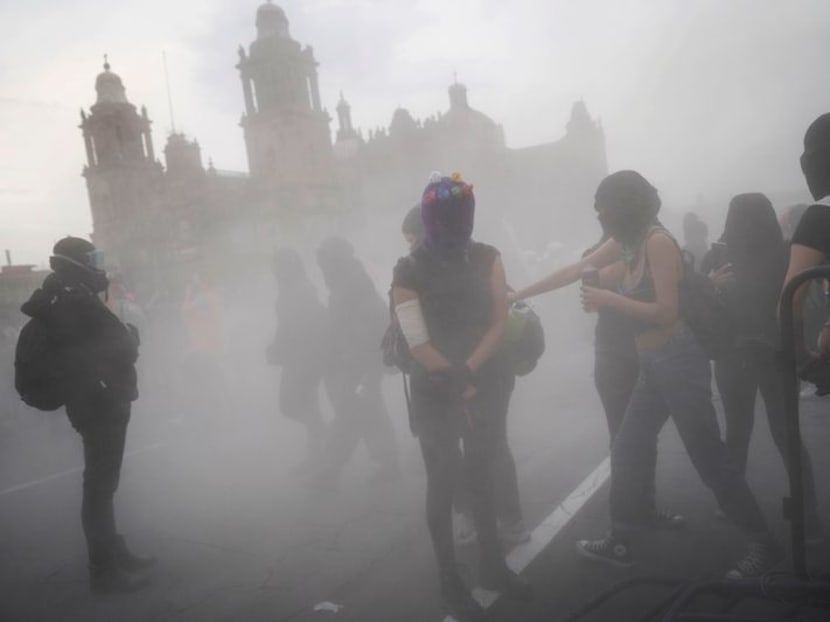 Women across Latin America march in favor of abortion rights Women across Latin America march in favor of abortion rights