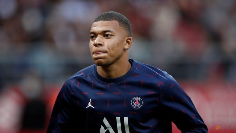 Football:
PSG's Mbappe expected to be fit for Clermont, Messi and Neymar out Football:
PSG's Mbappe expected to be fit for Clermont, Messi and Neymar out