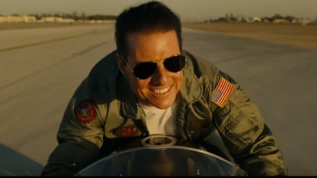 主演“Top Gun”引当兵潮　Tom Cruise获颁美军荣誉飞行员