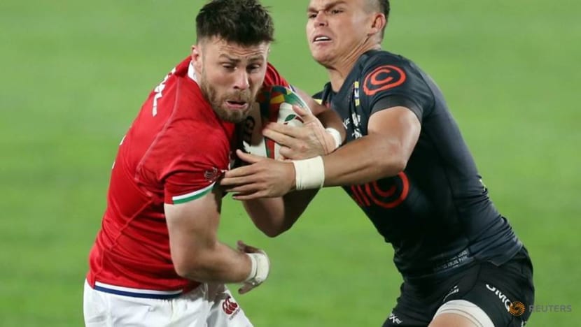 Rugby-Price is right as scrumhalf stakes claim for Lions test starting berth Rugby-Price is right as scrumhalf stakes claim for Lions test starting berth