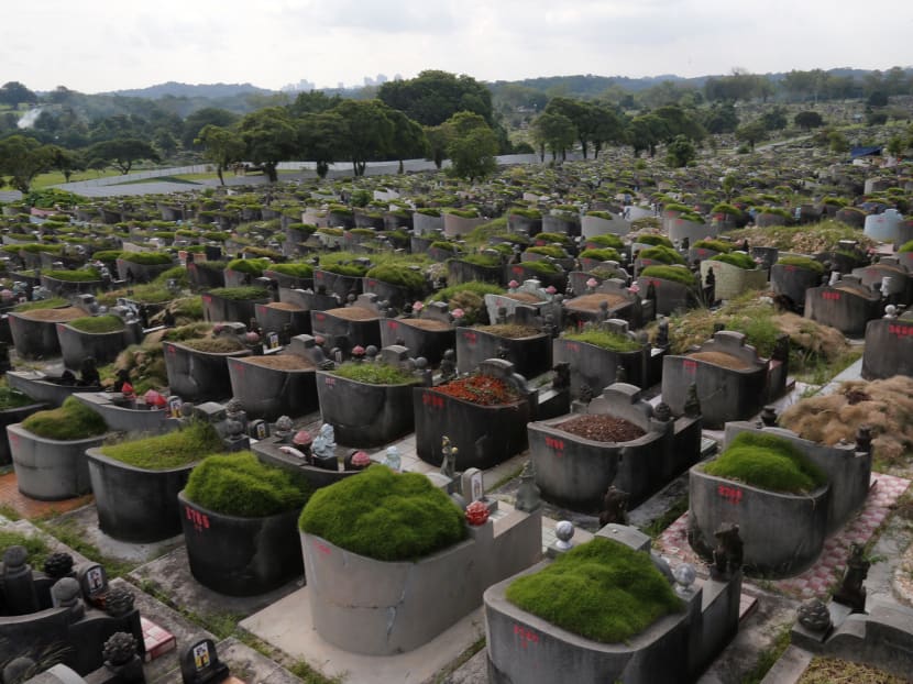 A total of 45,500 Chinese graves and 35,000 Muslim graves at Choa Chu Kang Cemetery will be affected by the expansion of Tengah Air Base. Photo: Najeer Yusof/TODAY