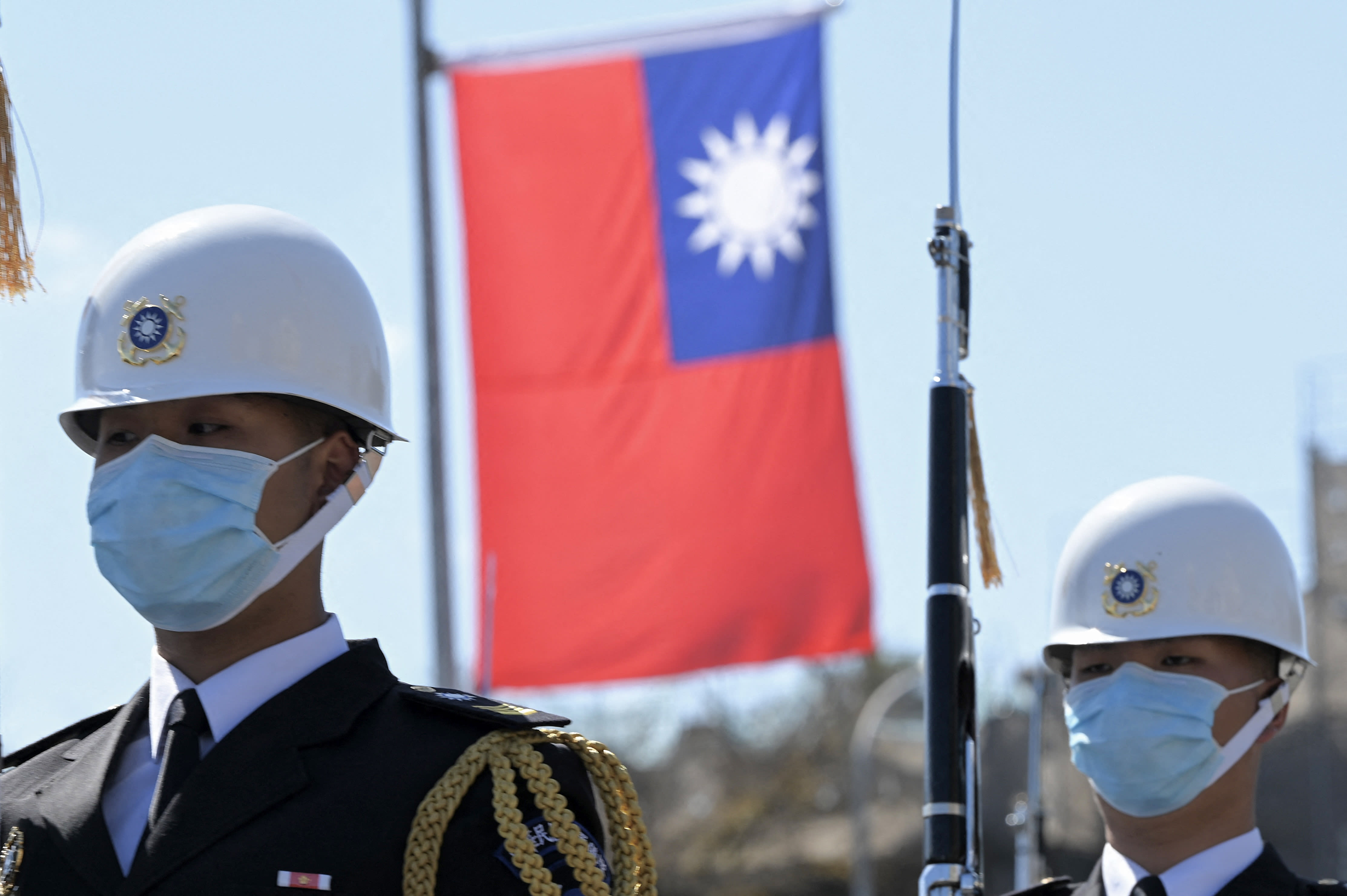 Taiwan has not reported any sign of an imminent invasion planned by China, but has raised its alert level since the beginning of the war in Ukraine, which Moscow calls a "special military operation". Taiwan has not reported any sign of an imminent invasion planned by China, but has raised its alert level since the beginning of the war in Ukraine, which Moscow calls a "special military operation".