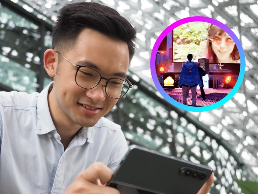 TODAY senior journalist Justin Ong watching the metaverse concert on Sept 27, 2022. TODAY senior journalist Justin Ong watching the metaverse concert on Sept 27, 2022.