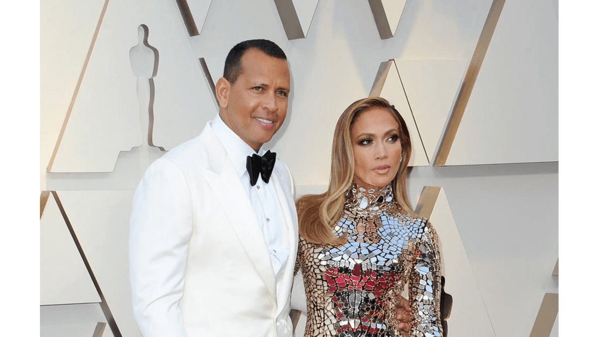 Alex Rodriguez: Jennifer Lopez has superpowers - 8 Days
