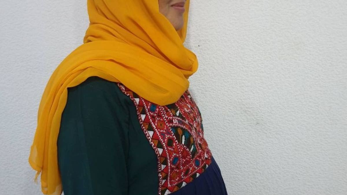 Pilot Afghanistan yang ditahan bersiap untuk terbang keluar dari Tajikistan dengan penerbangan yang ditengahi AS