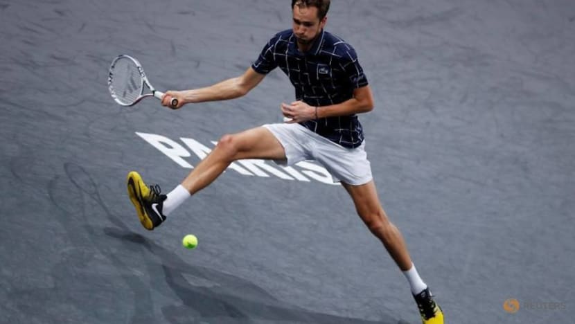 Medvedev outclasses Schwartzman to reach Paris Masters semis Medvedev outclasses Schwartzman to reach Paris Masters semis