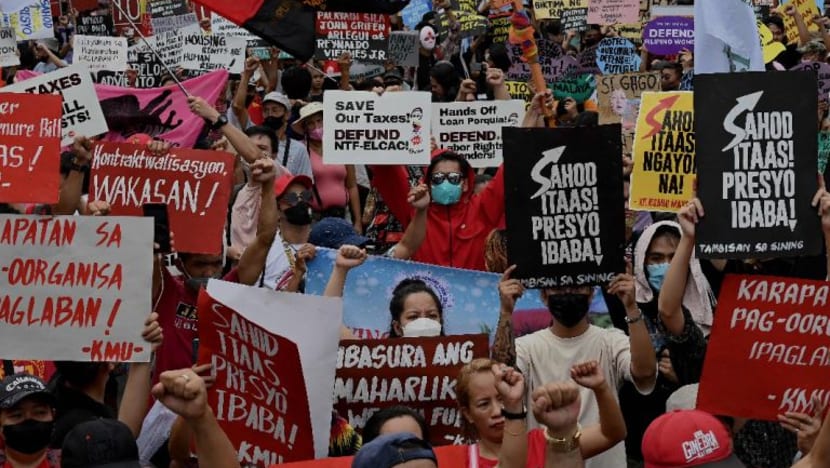 Penunjuk perasaan tuduh Presiden Filipina lakukan pembunuhan di luar bidang kuasa kehakiman