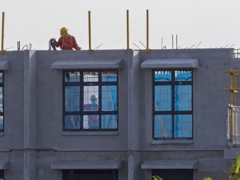 From May 7, the rules on hiring construction workers will be relaxed, but some firms in the industry do not believe the step will have much impact on hiring. From May 7, the rules on hiring construction workers will be relaxed, but some firms in the industry do not believe the step will have much impact on hiring.