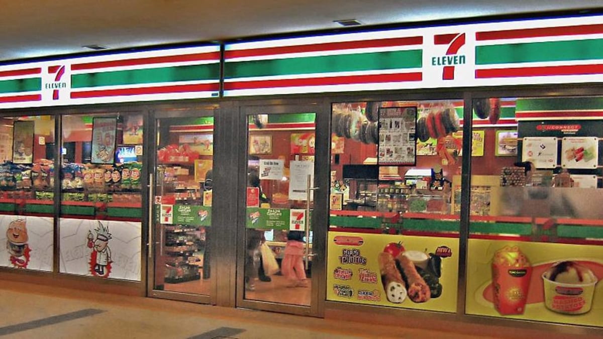 Teenager Admits Robbing 7 Eleven Store With Knife Says He Wanted To teenager-admits-robbing-7-eleven-store-with-knife-says-he-wanted-to