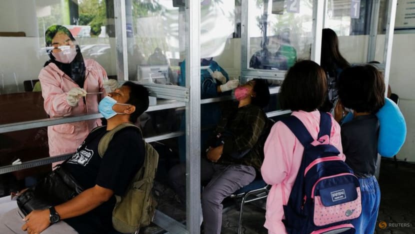 Indonesia reports more than 1,000 daily COVID-19 cases, highest in 3 months Indonesia reports more than 1,000 daily COVID-19 cases, highest in 3 months