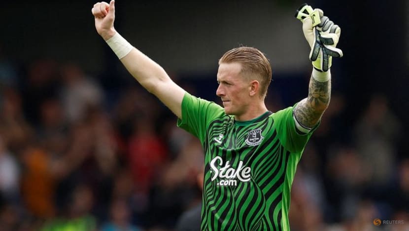 Everton boosted by Pickford return for Southampton clash