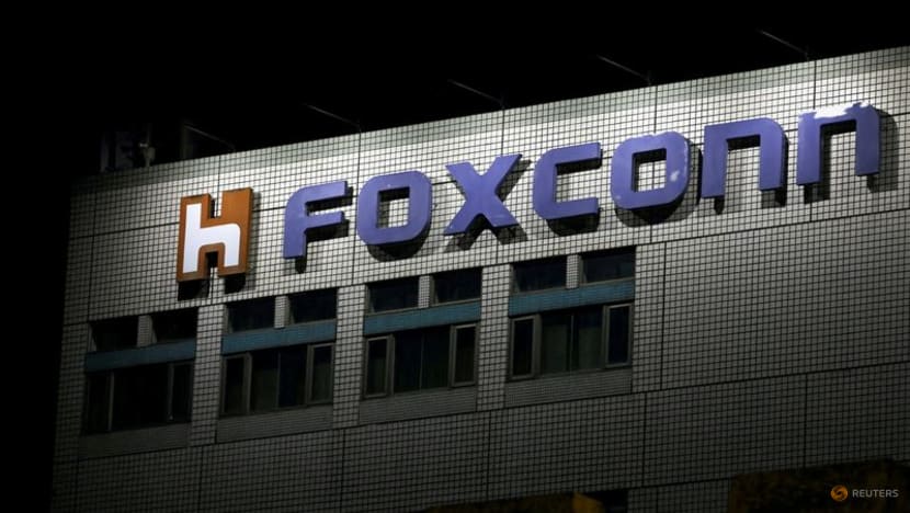 Taiwan fines Foxconn for unauthorised China investment Taiwan fines Foxconn for unauthorised China investment