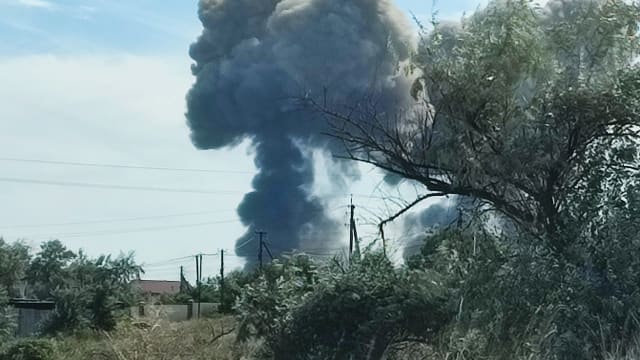 克里米亚俄罗斯空军基发生爆炸 一人死亡多人受伤