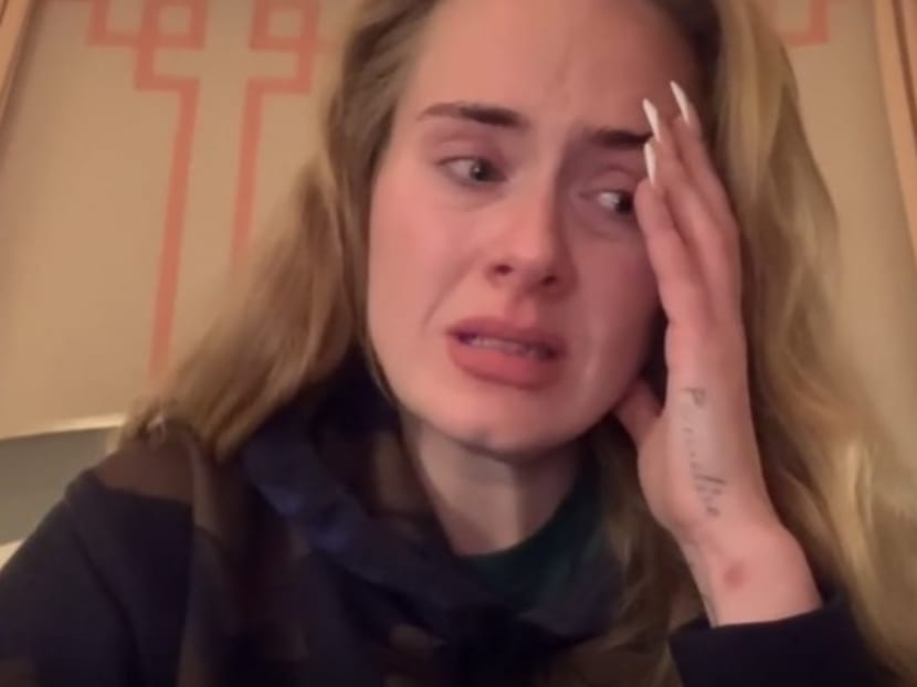 Singer Adele in tears over last-minute postponement of Las Vegas shows
