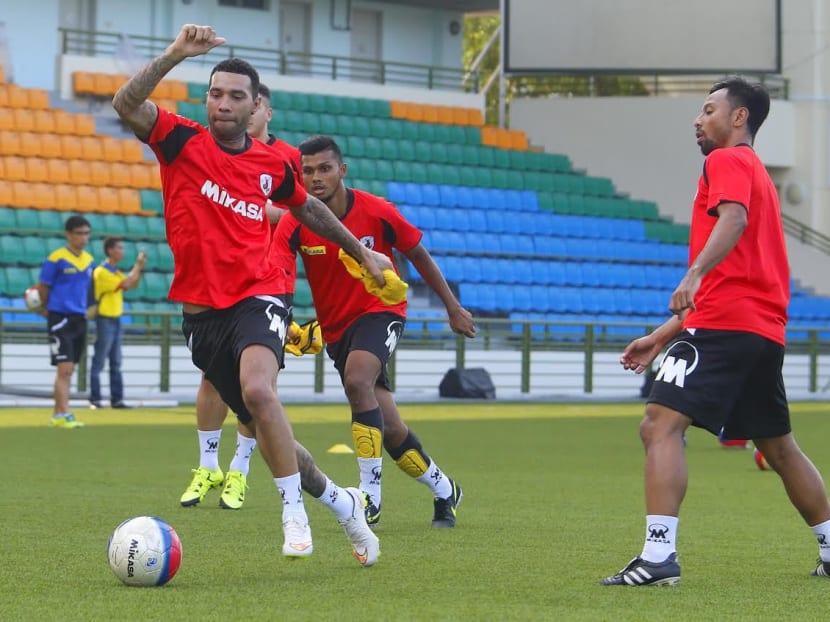 Jermaine Pennant training with the Tampines Rovers on Jan 7, 2016. Photo: Ernest Chua/TODAY