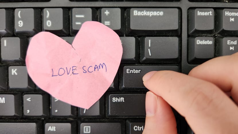Woman scammed 10 people of S$880,000 including lover who cheated parents of life savings for her Woman scammed 10 people of S$880,000 including lover who cheated parents of life savings for her